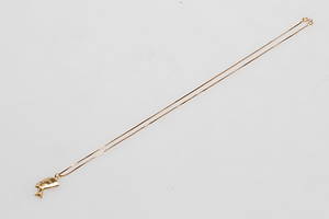 HALSKEDJA samt HÄNGE Nefrititi , 18k guld, vikt ca 3,7 gr.