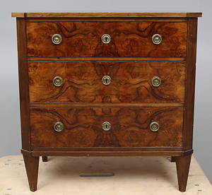 BYRÅ, sengustaviansk-typ, 18001900-tal.