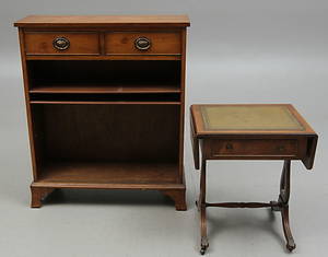 HYLLMÖBEL och BORD, engelsk stil, 1900-tal.