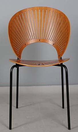 NANNA DITZEL. Trinidad stol, modell 3298. Designad år 1992. Tillverkad hos Fredericia Furniture.