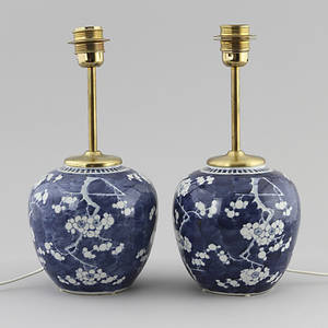 BORDSLAMPOR, 1 par, porslin, Kina, 1800-talets slut.