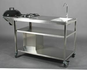 Komplet udekøkken med kuglegrill, gasblus, vask og armatur