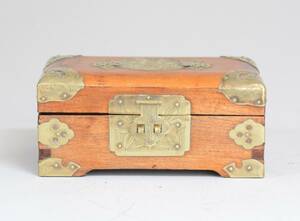 Kinesiskt smyckesskrin