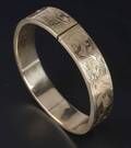 Armring med ciseleringer, 14 kt. guld Denne vare er sat til omsalg under nyt varenummer 4974646