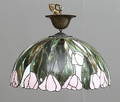 TAKLAMPA, glas, med dekor av blommor. 19002000-tal.