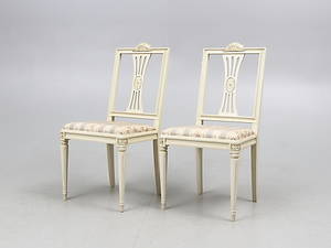 STOLAR, ett par, gustaviansk-stil, 1900-talets andra hälft.