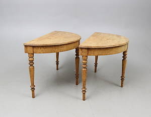 HALVMÅNEBORD, ett par, 1800-tal.