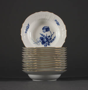Royal Copenhagen, Blå Blomst middagstallerkener med guldkant, porcelæn 12