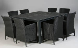 Havemøbler. Firkantet bord samt otte havestole, sort polyrattan, aluminium  artwood 9