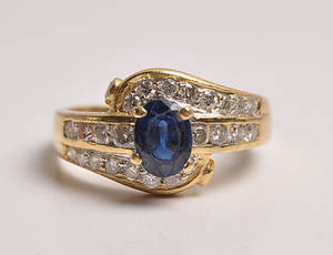 En safir og brillantring