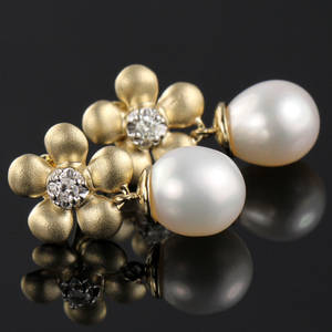 Smørblomst ørestikker fra Heartbeats