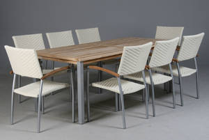 Havemøbler. Teakbord samt otte armstole, teak  polyrattan 9