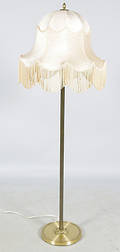 GOLVLAMPA, 2-armad, mässing, sent 1900-tal.