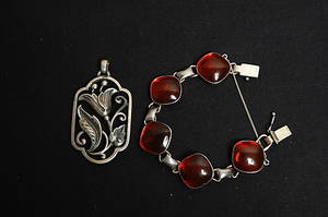 ARMBAND, HÄNGE, silver, bärnsten.