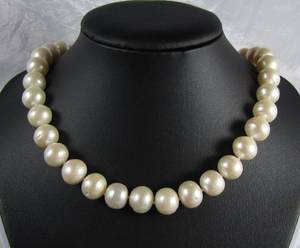 Südseezuchtperlcollier, ca. 11,6 - 12,5 mm