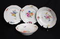TALLRIKAR, SKÅL, 4 delar, Meissen, proveniens Krapperups Slott.