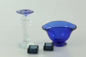 GLASSKÅL, ljusstake, samt skålar, 2 st