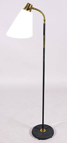 GOLVLAMPA, mässing, svartlackerad metall, 1960-tal.