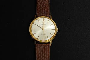 HERRARMBANDSUR, Omega, Genevé 14 K guld.