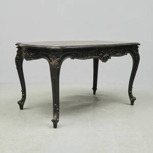 Bord, Rokokostil. Bredd 130