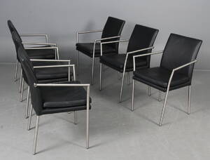 Seks armstole betrukket med sort læder. 6