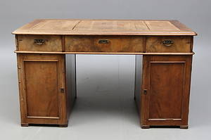 SKRIVBORD, med hurtsar, 1800-talets andra hälft.