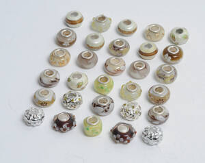 Charlotte Borgen - 30 charms i brune nuancer 30 Denne vare er sat til omsalg under nyt varenummer 4199081