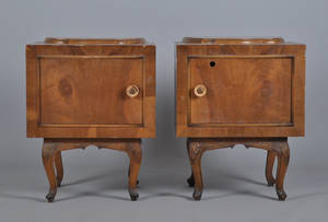 Ett par sängskåp 2