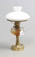 BORDSFOTOGENLAMPA, mässing samt glas, 1900-talets första häft.