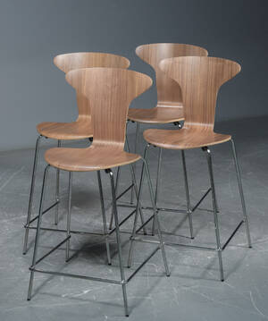 Arne Jacobsen, MunkegaardMyggen barstol 4 