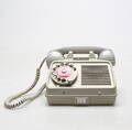 TELEFON.