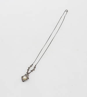 COLLIER, silver med markasiter och pärla, 1930-tal.