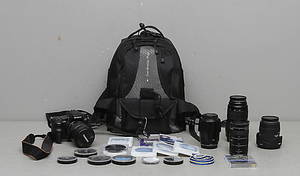 DIGITAL SYSTEMKAMERA, Sony a 700 med 5 objektiv och tillbehör.