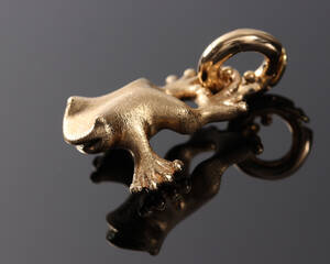 Ole Lynggaard. Sweet Drop frø, 14 kt guld