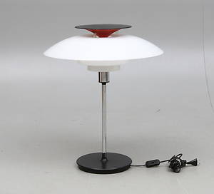 BORDSLAMPA, PH 80, Poul Henningsen för Louis Poulsen.