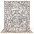 MATTA, Orientalisk, Nain med silkesinslag, 320 x 223 cm.