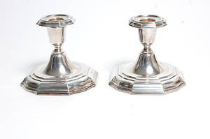 LJUSSTAKAR, 1 par, silver Senbarockstil, 1900-tal.