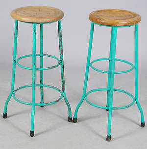 BARPALLAR, 1 par, grönmålad metall med träsits, 1900-talets mitt.