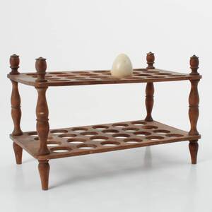 ÄGGHÅLLARE, trä, för 48 ägg