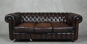 SOFFA, skinn, Chesterfieldmodell, 192000-tal.
