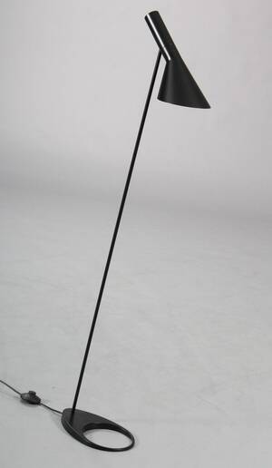 Arne Jacobsen. Standerlampe, model AJ gulv 