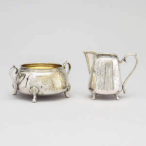 SOCKERSKÅL samt GRÄDDKANNA, silver, Finland, ca 469 gram.