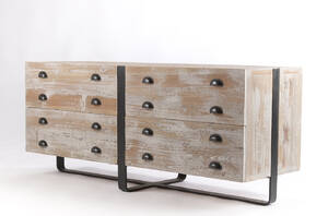 Skænk. Rustikt design