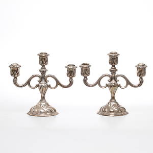 KANDELABRAR, 1 par, för 3 ljus vardera , silver, 1900-tal.