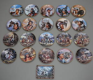 TALLRIKAR 22 st i porslin med guldkant och indianmotiv, Made in England.