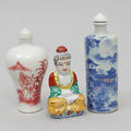 FLACKONGER, 3 stycken, porslin, Kina, 1900-tal.