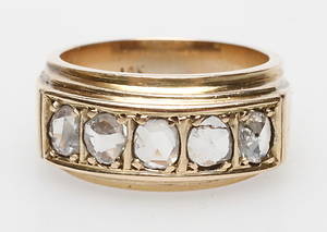 RING MED DIAMANTER, 14k guld, total vikt ca 7,3 gr.