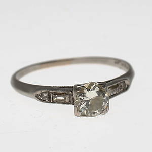 RING, platinum, med briljantslipad diamant 0,65 ct.