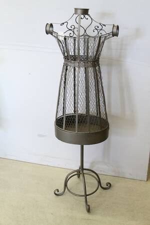 Dekorationsskyltdocka