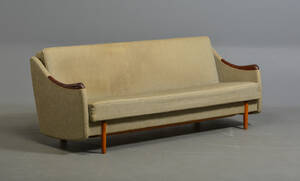 Sovesofa med uld, armlæn af teak, 1950erne